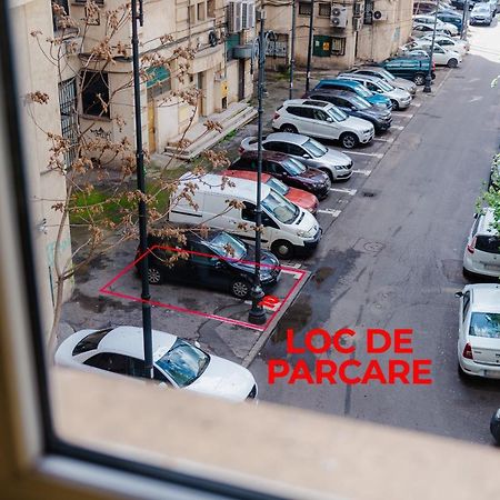 Comfy Apartment With Private Parking And Netflix Bukarest Exterior foto