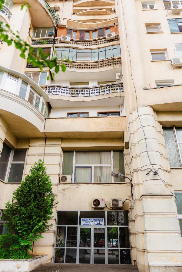 Comfy Apartment With Private Parking And Netflix Bukarest Exterior foto