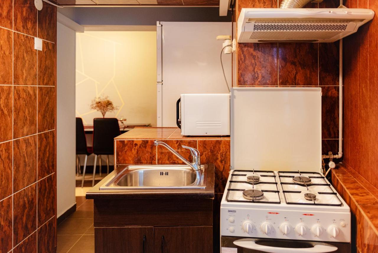 Comfy Apartment With Private Parking And Netflix Bukarest Exterior foto