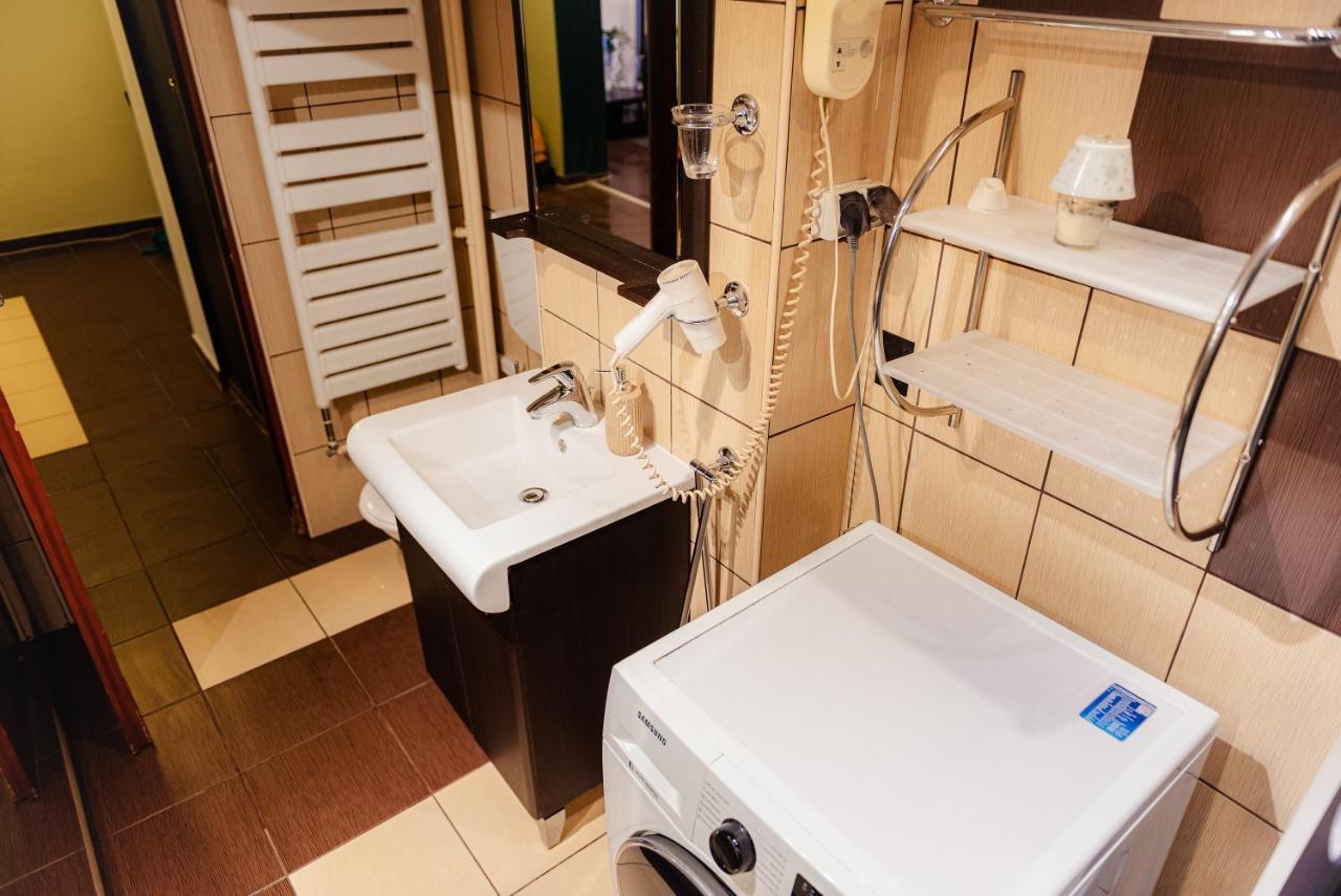 Comfy Apartment With Private Parking And Netflix Bukarest Exterior foto